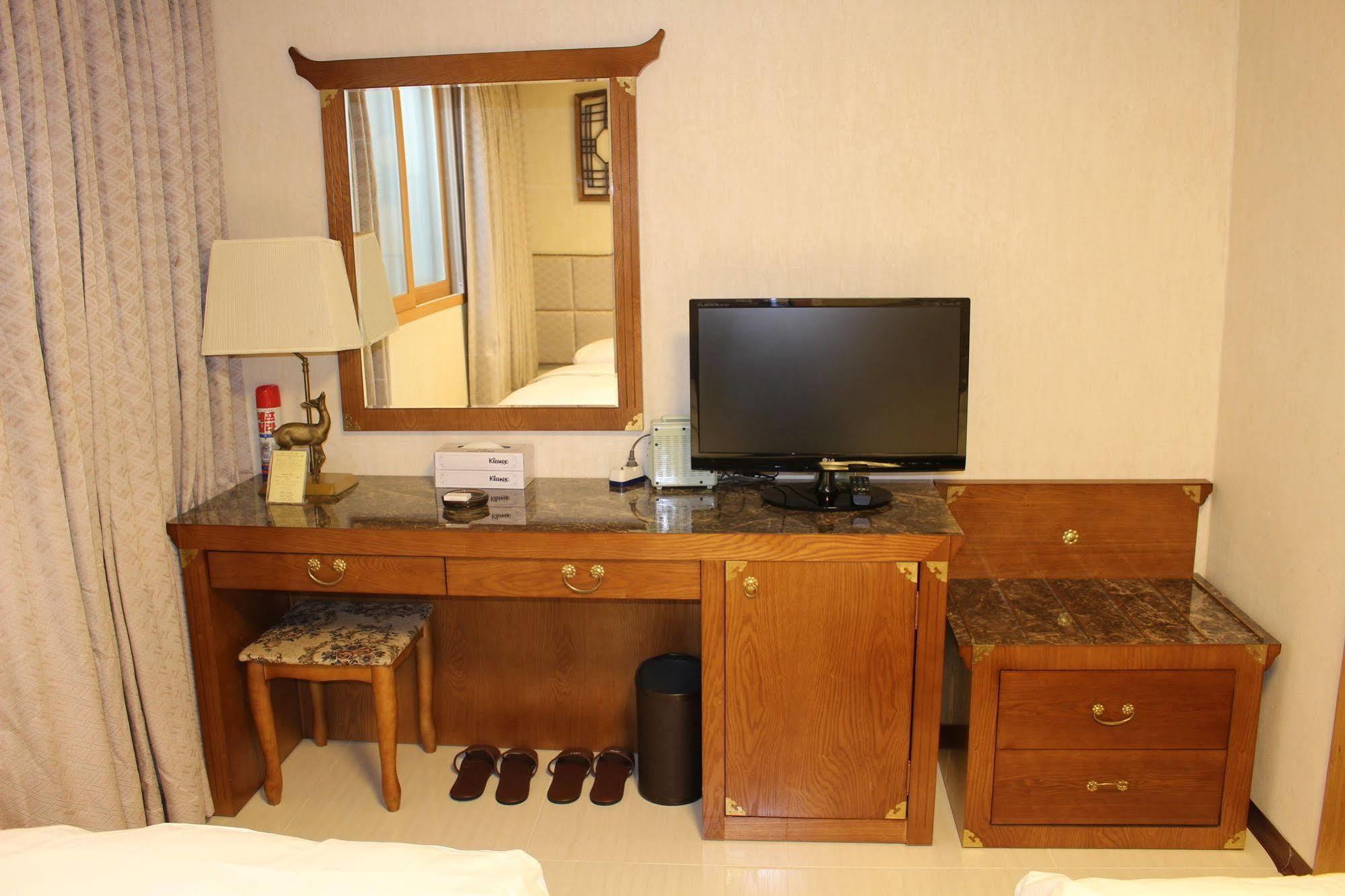 Insadong Crown Hotel Seoul Ngoại thất bức ảnh
